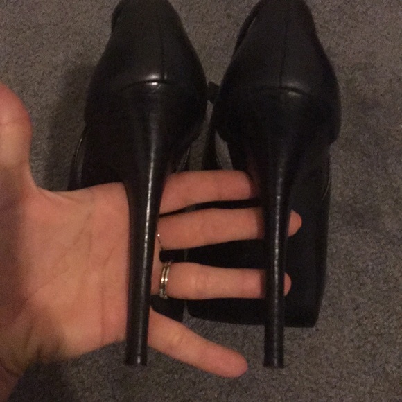 Guess Peep Toe Heels - Picture 6 of 7